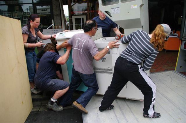 Moving day Hot Shots To Go Dukes For Men