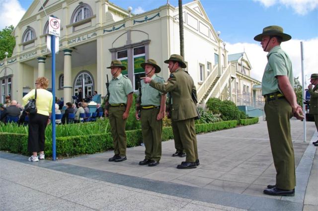 Guard of Honour, Lake Street, Cambridge, New Zealand