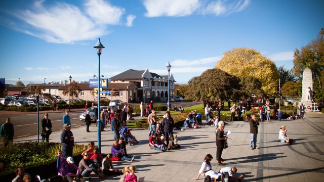 Observing Anzac Day 25/4/2012
