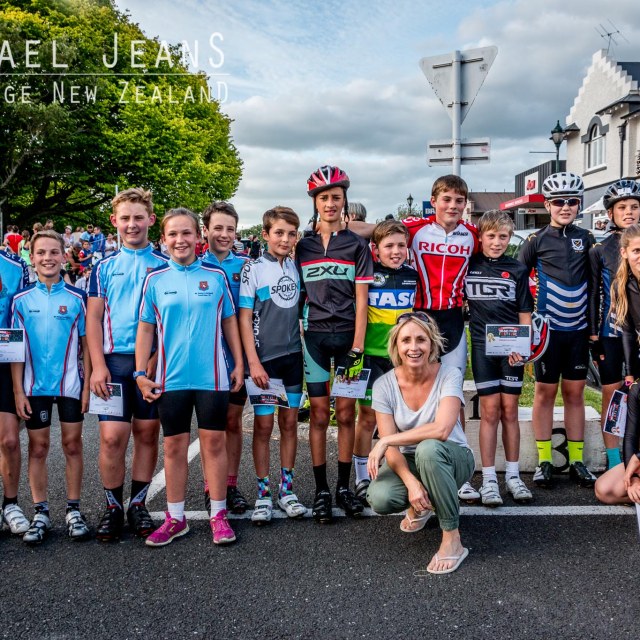Olympian Sarah Ulmer and young cyclists first Cambridge Twilight Cycling Festival December 2015