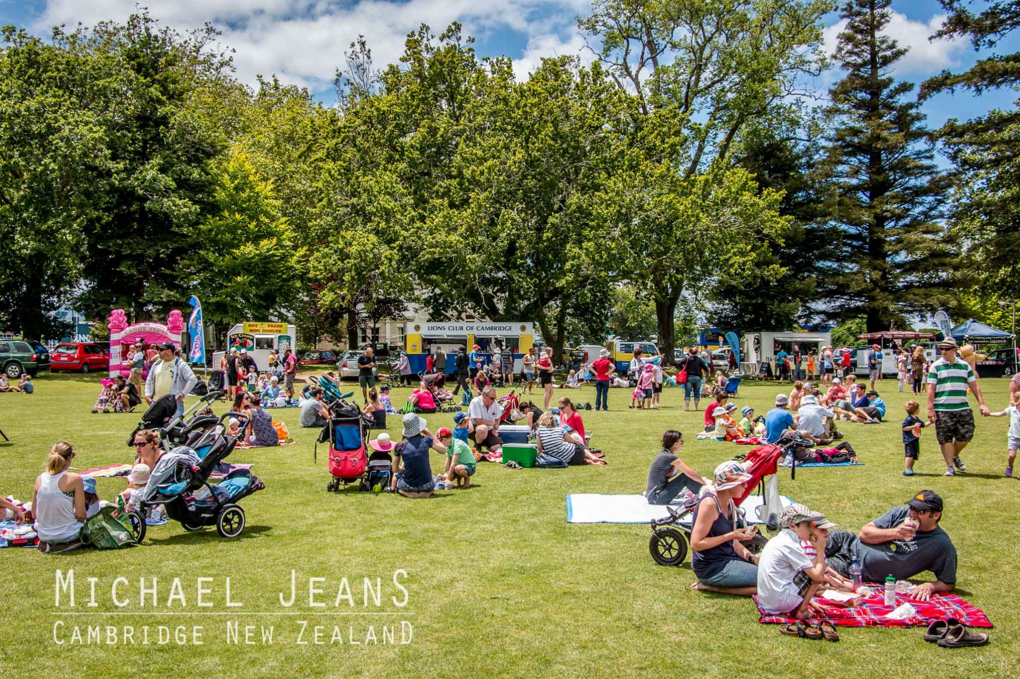 Summer Victoria Square Cambridge New Zealand